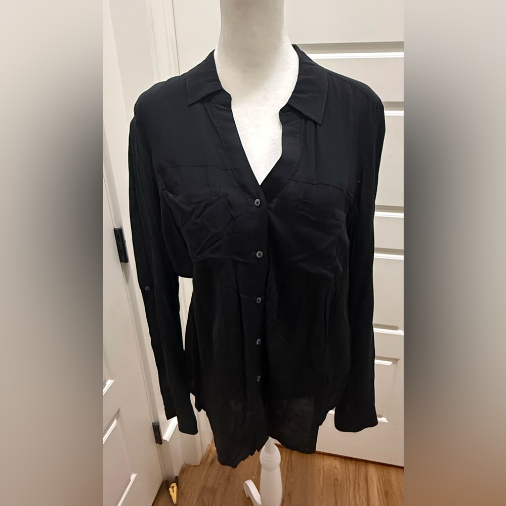Anthropologie. Maeve. Long Roll-Up Sleeve Black Button Down Camp Shirt. Small.